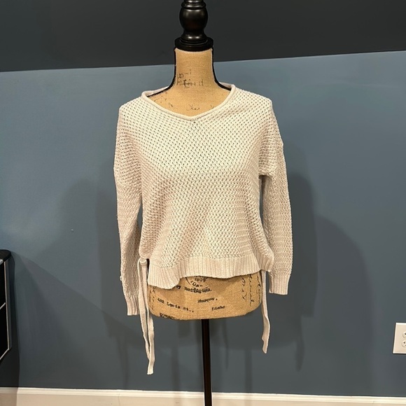 Universal Thread Sweaters - Universal Threads long sleeve sweater size small women’s